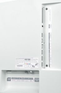 LG spendiert dem 55 EG 9609 nur die nötigsten Anschlüsse. Extras wie einen Twin-Tuner oder eine vierte HDMI-Buchse gibt es leider nicht.